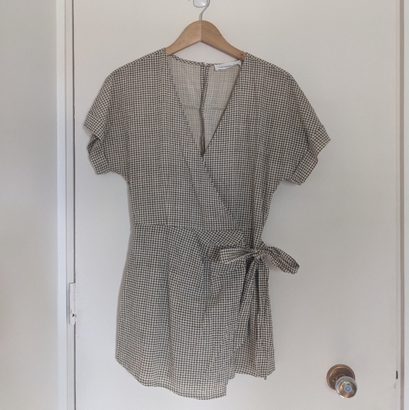 Gingham short romper - Picture 2 of 7